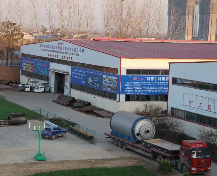 新型鋁塑膜裂解設備實現(xiàn)廢料資源化高效利用