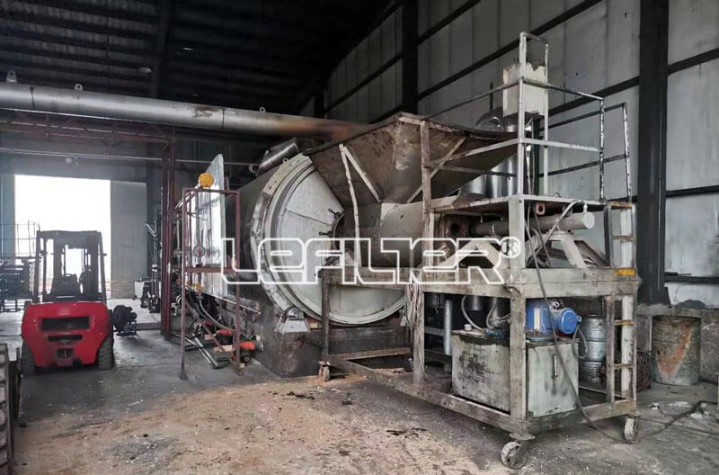 油基巖屑熱裂解處理現場